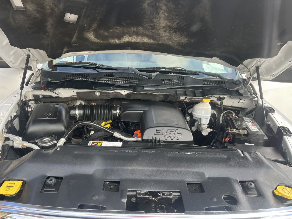 2014 RAM 1500 Image 11