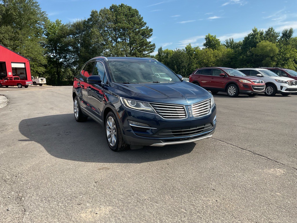 2017 Lincoln MKC Image 2