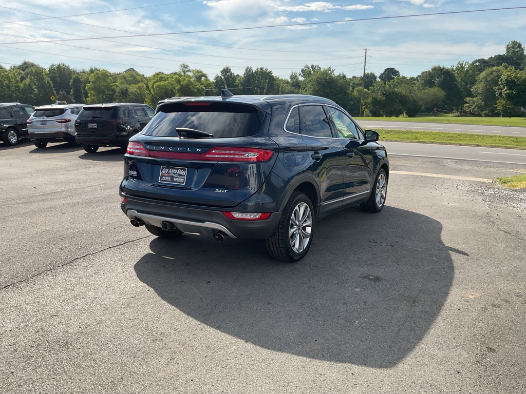 2017 Lincoln MKC Image 3