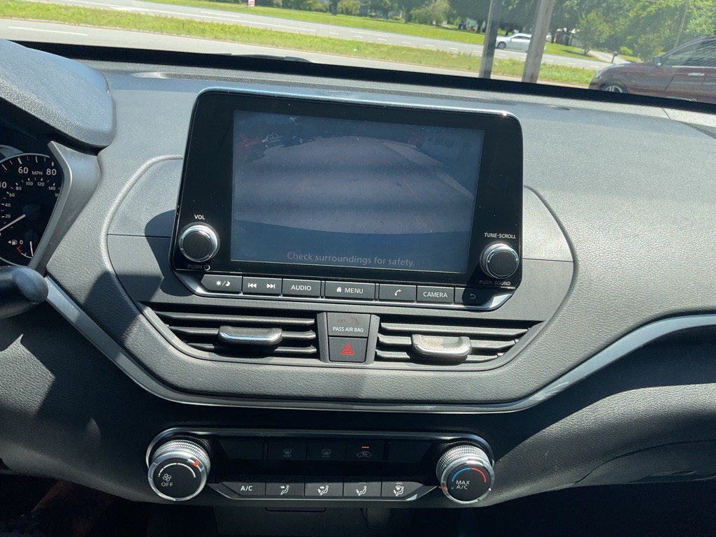 2020 Nissan Altima Image 7