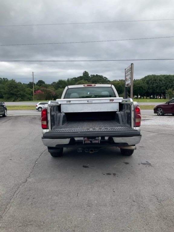 2004 Chevrolet Silverado 1500 Image 5
