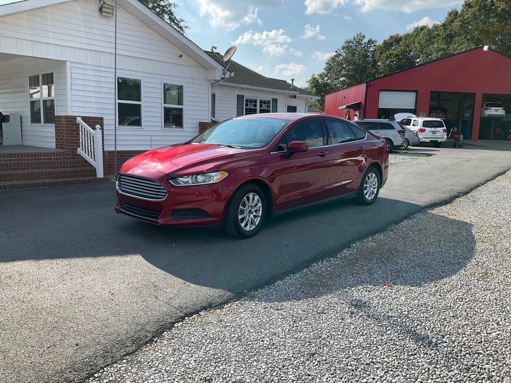 2016 Ford Fusion Image 1