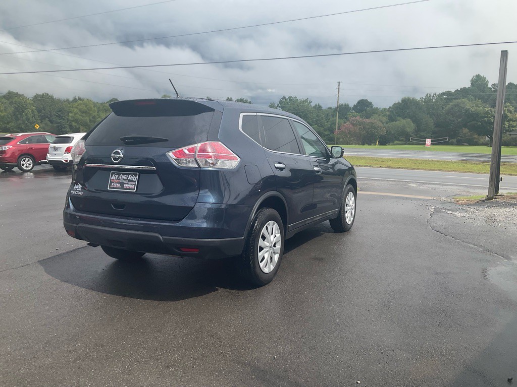 2015 Nissan Rogue Image 2