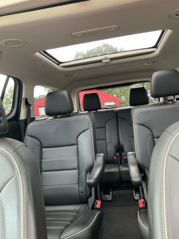 2021 GMC Acadia Image 7