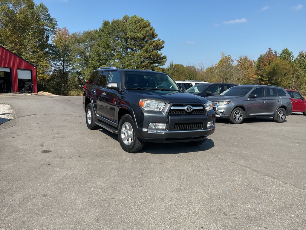 2011 Toyota 4Runner Image 2