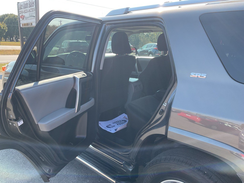 2011 Toyota 4Runner Image 6