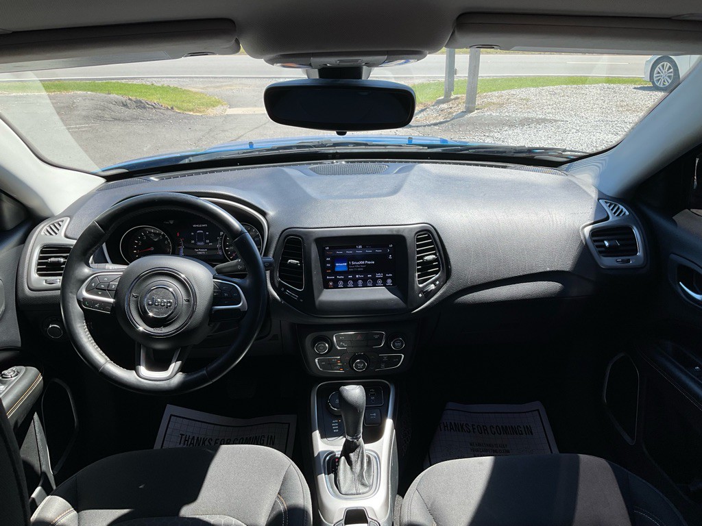 2018 Jeep Compass Image 6