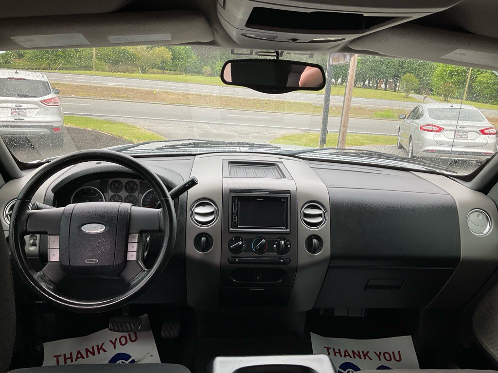 2004 Ford F-150 Image 6