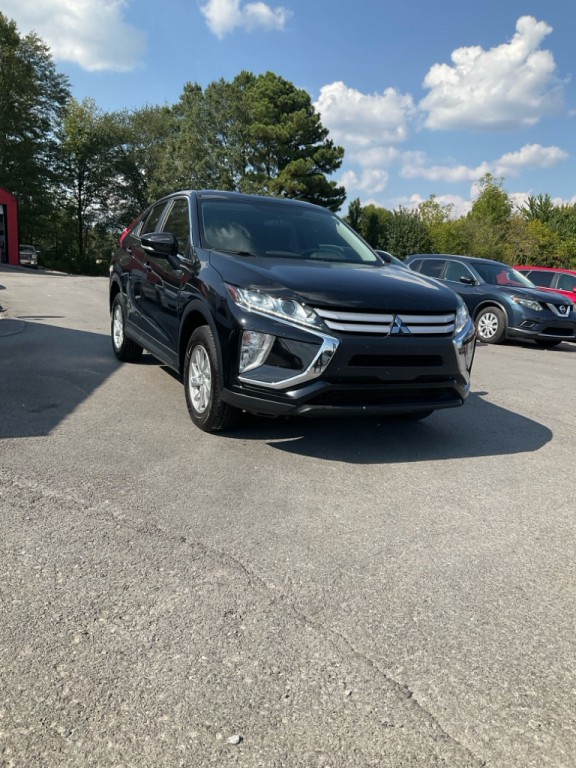 2019 Mitsubishi Eclipse Image 2