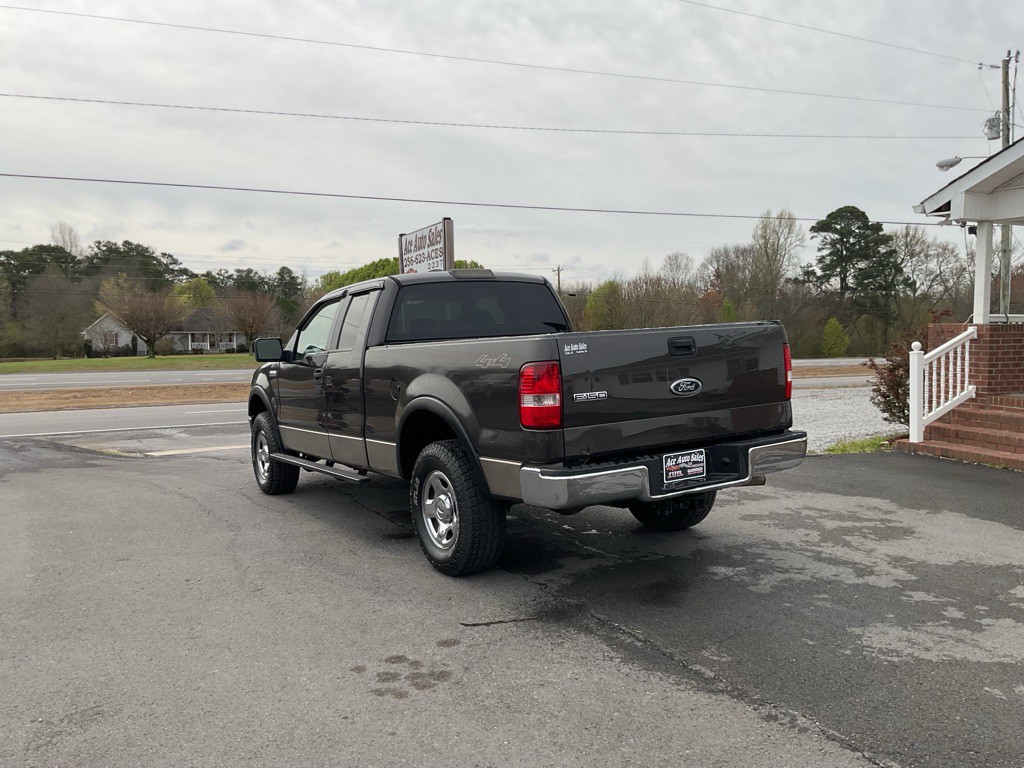 2005 Ford F-150 Image 4