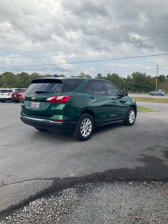 2018 Chevrolet Equinox Image 2