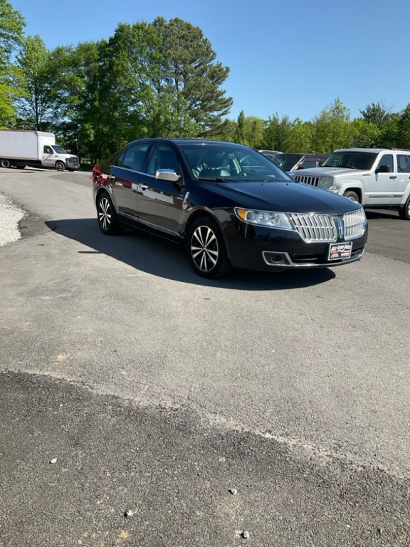 2012 Lincoln MKZ Image 2
