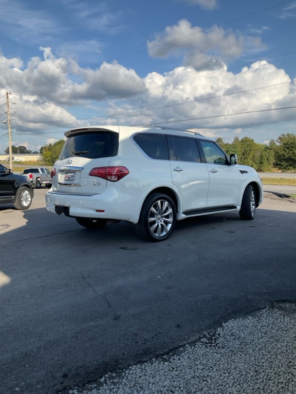 2012 INFINITI QX56 Image 3