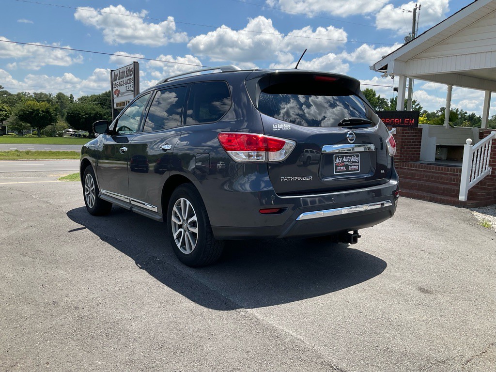 2013 Nissan Pathfinder Image 4