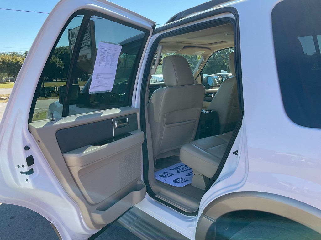 2013 Ford Expedition Image 8