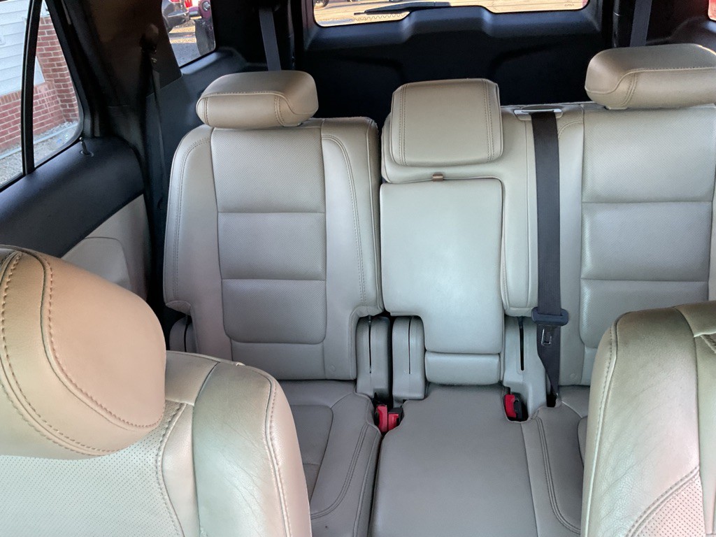 2013 Ford Explorer Image 9