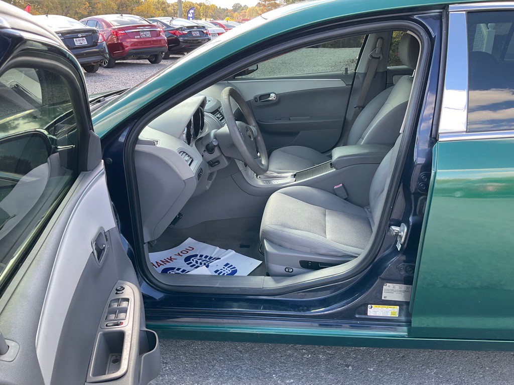 2010 Chevrolet Malibu Image 5
