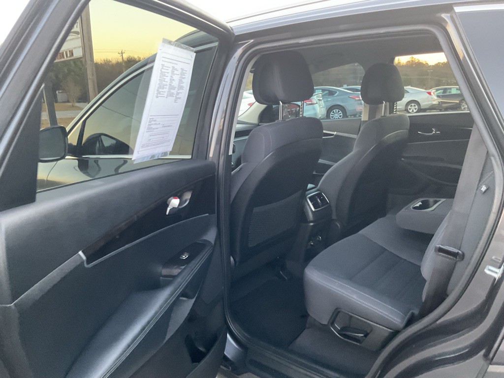 2016 Kia Sorento Image 8