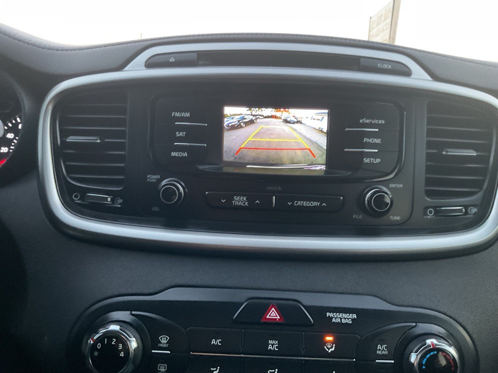 2016 Kia Sorento Image 10