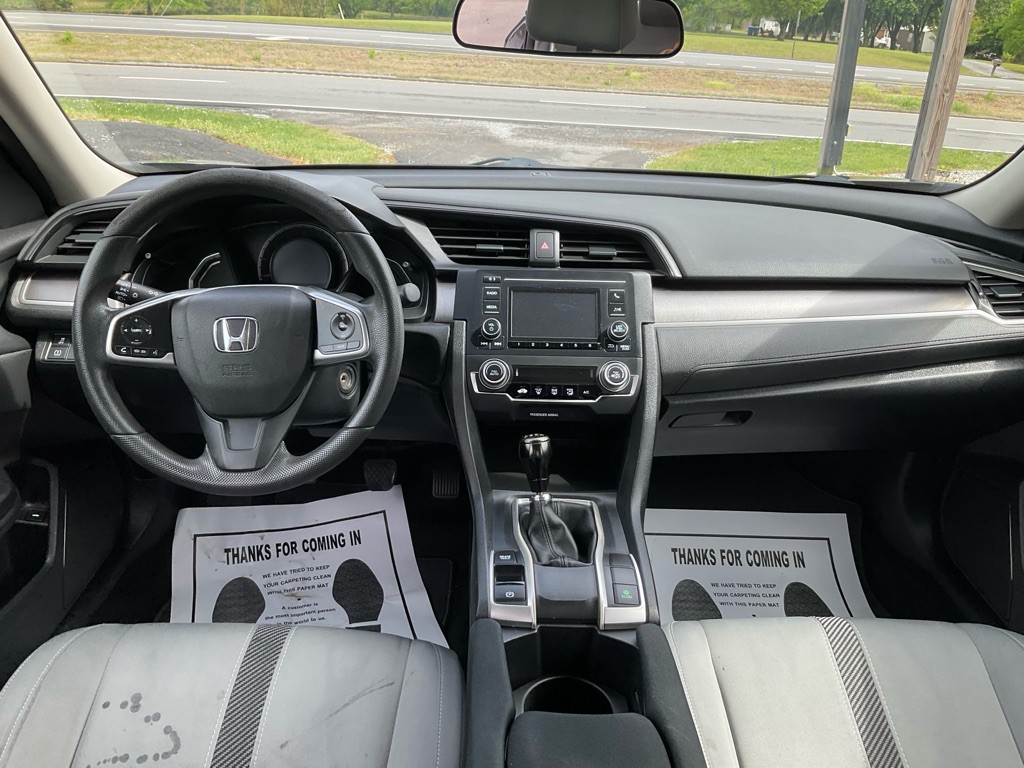 2017 Honda Civic Image 6