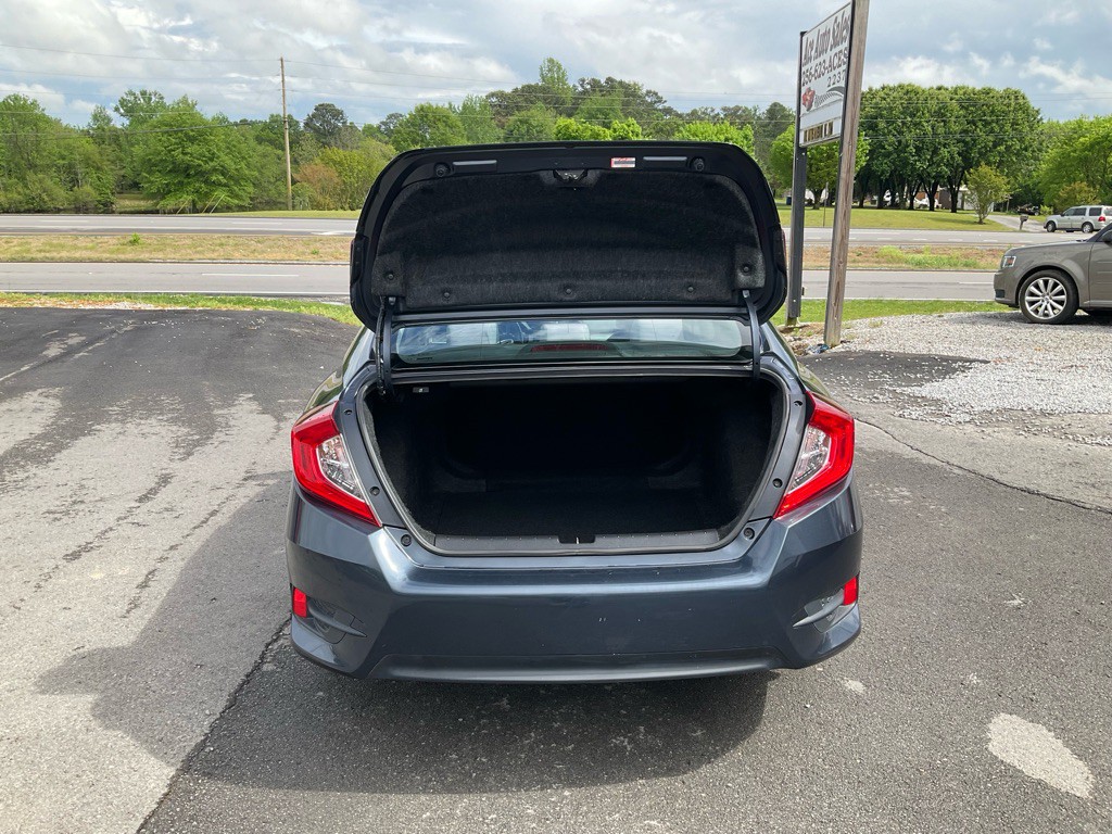 2017 Honda Civic Image 9