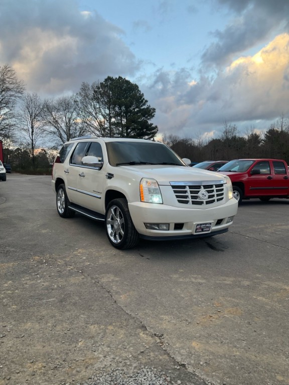 2008 Cadillac Escalade Image 2