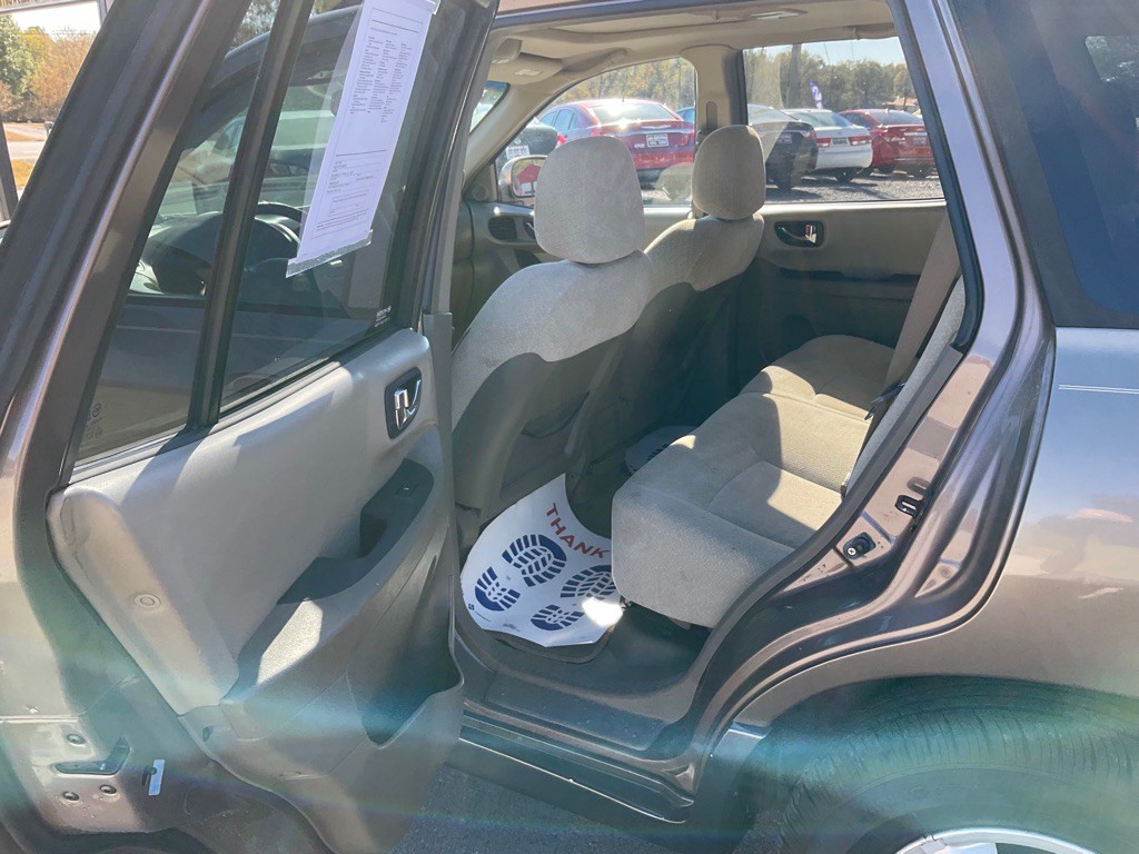 2005 Hyundai Santa Fe Image 10