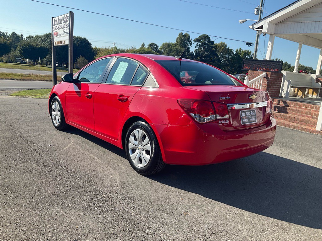 2014 Chevrolet Cruze Image 4