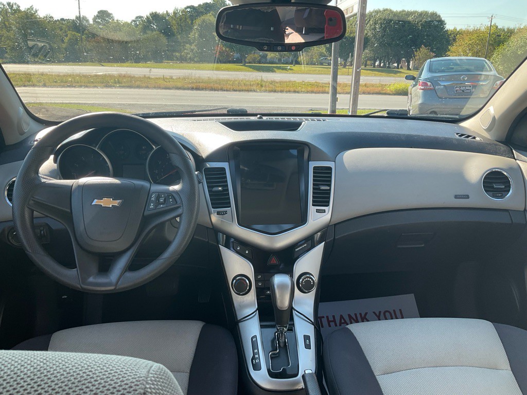 2014 Chevrolet Cruze Image 6