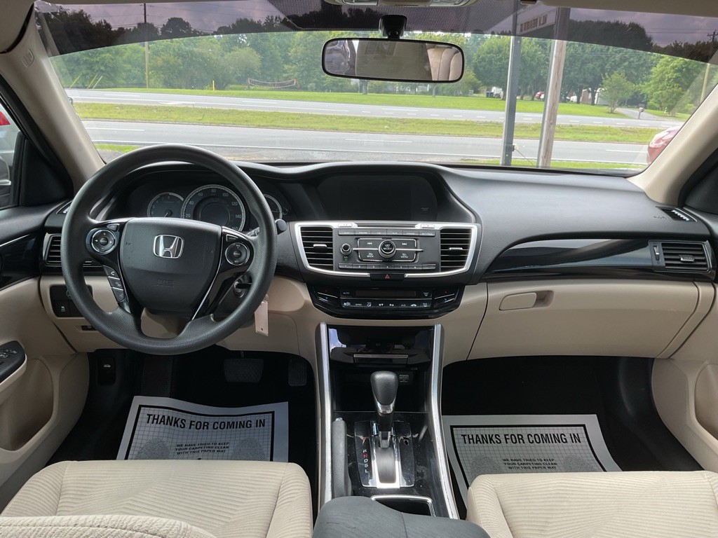 2017 Honda Accord Image 5