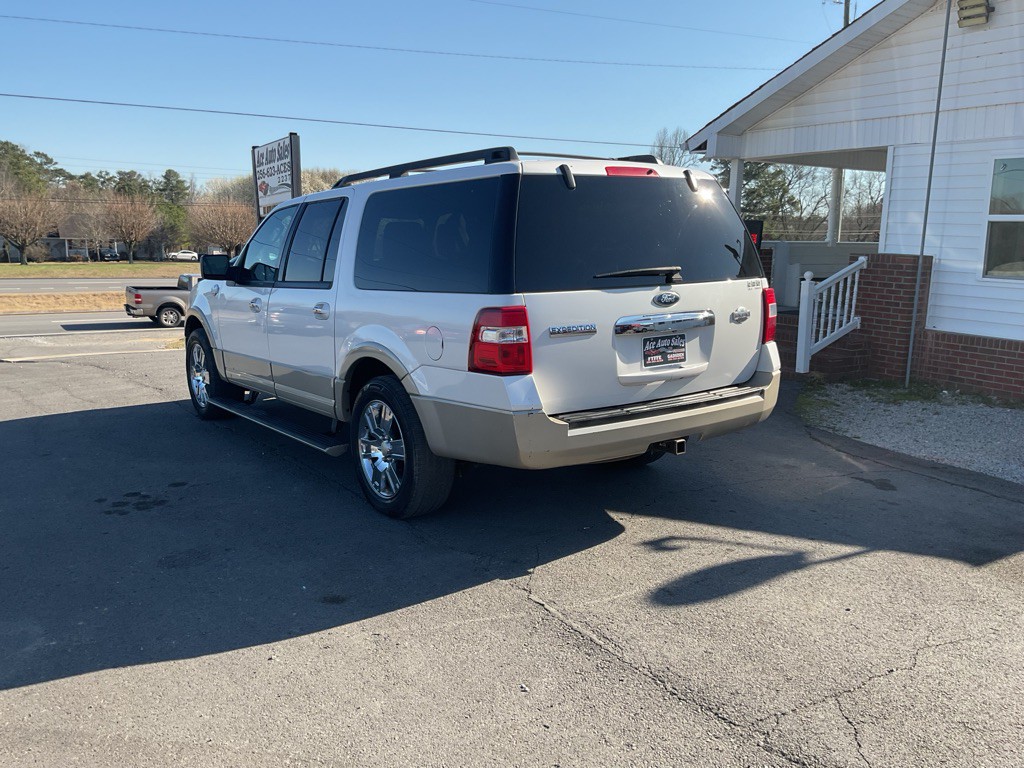 2010 Ford Expedition Image 4
