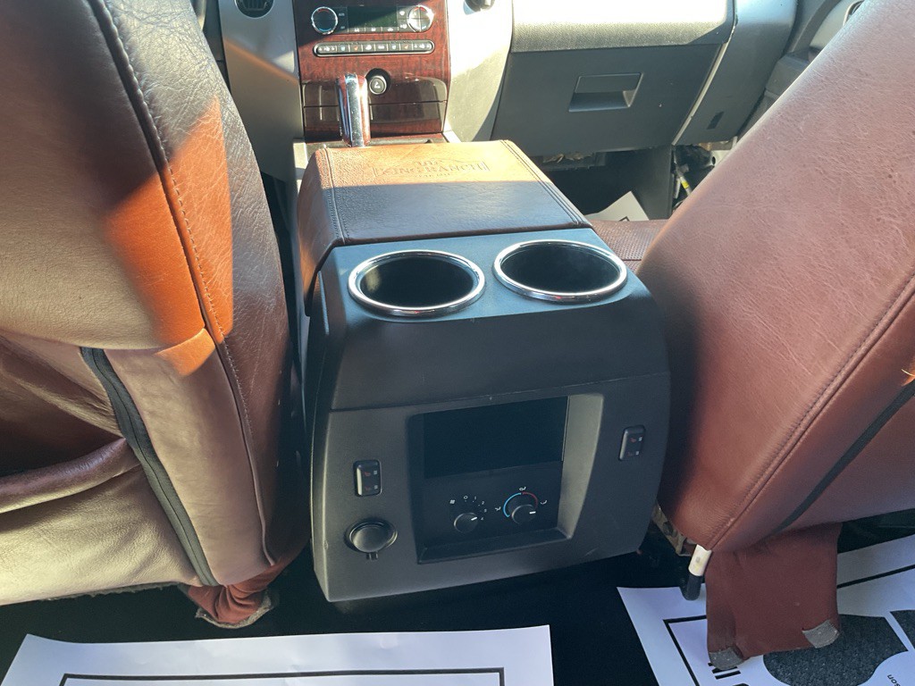 2010 Ford Expedition Image 8