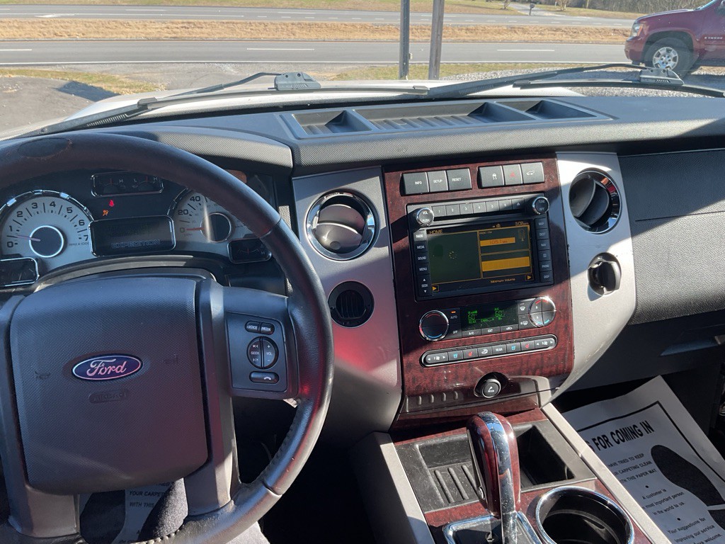2010 Ford Expedition Image 10