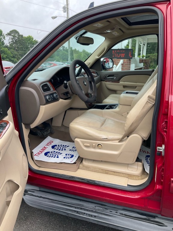 2013 Chevrolet Suburban Image 5