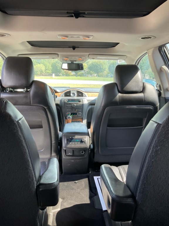 2011 Buick Enclave Image 6