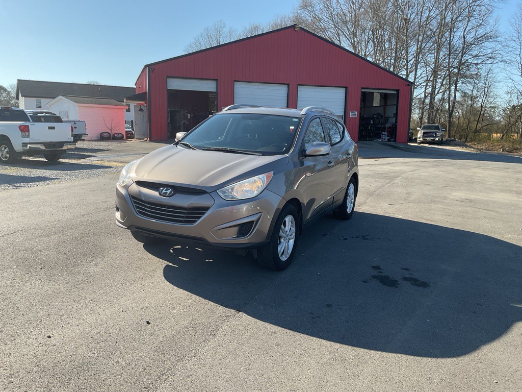 2011 Hyundai Tucson Image 1