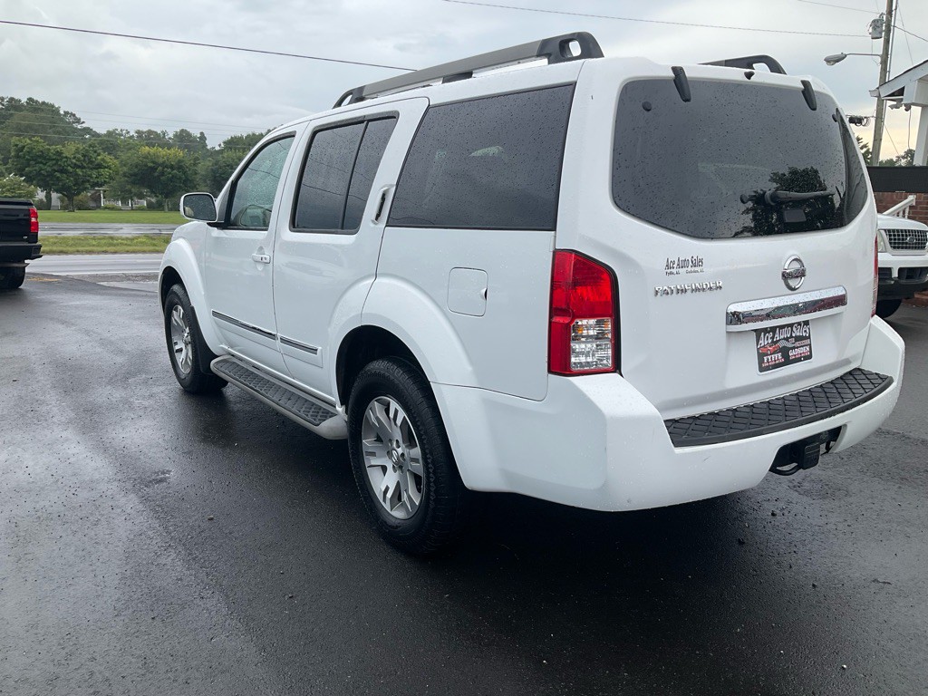 2012 Nissan Pathfinder Image 4