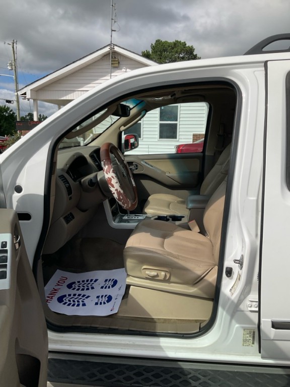 2012 Nissan Pathfinder Image 5