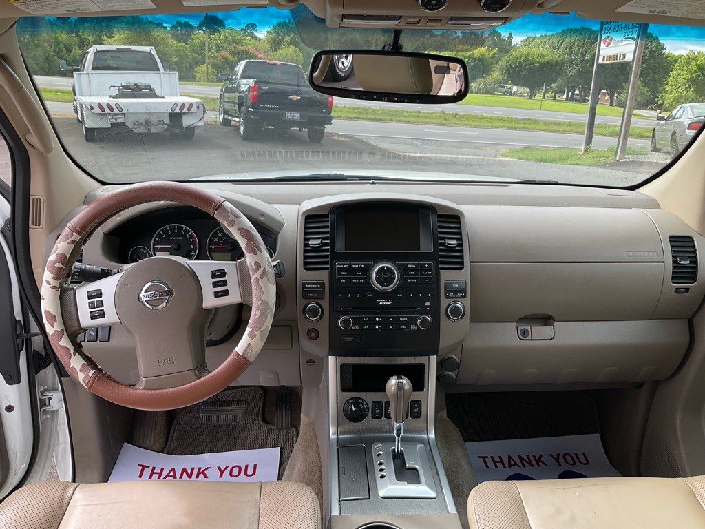 2012 Nissan Pathfinder Image 7