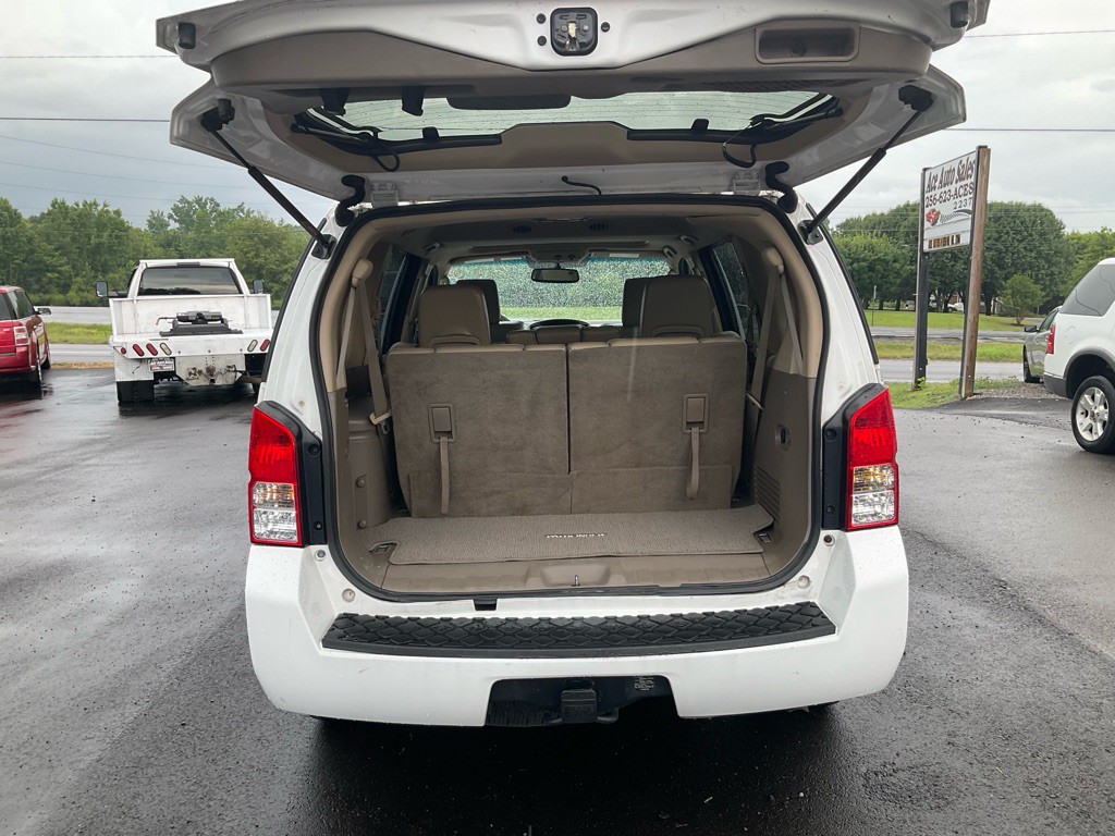 2012 Nissan Pathfinder Image 10