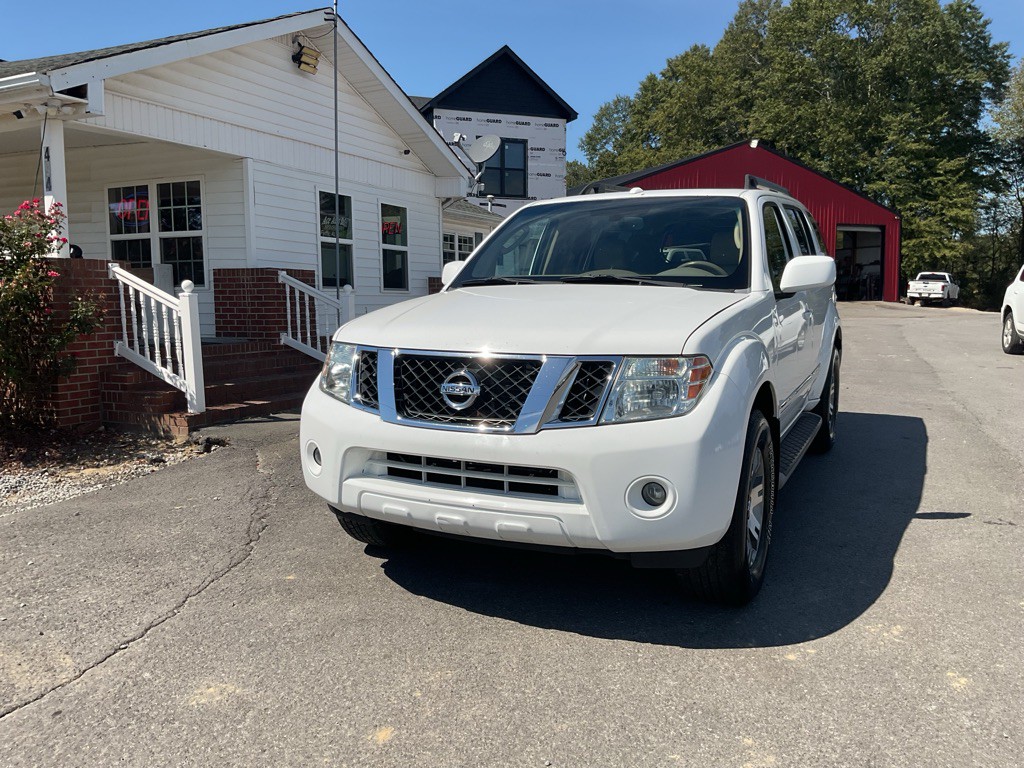 2012 Nissan Pathfinder Image 11