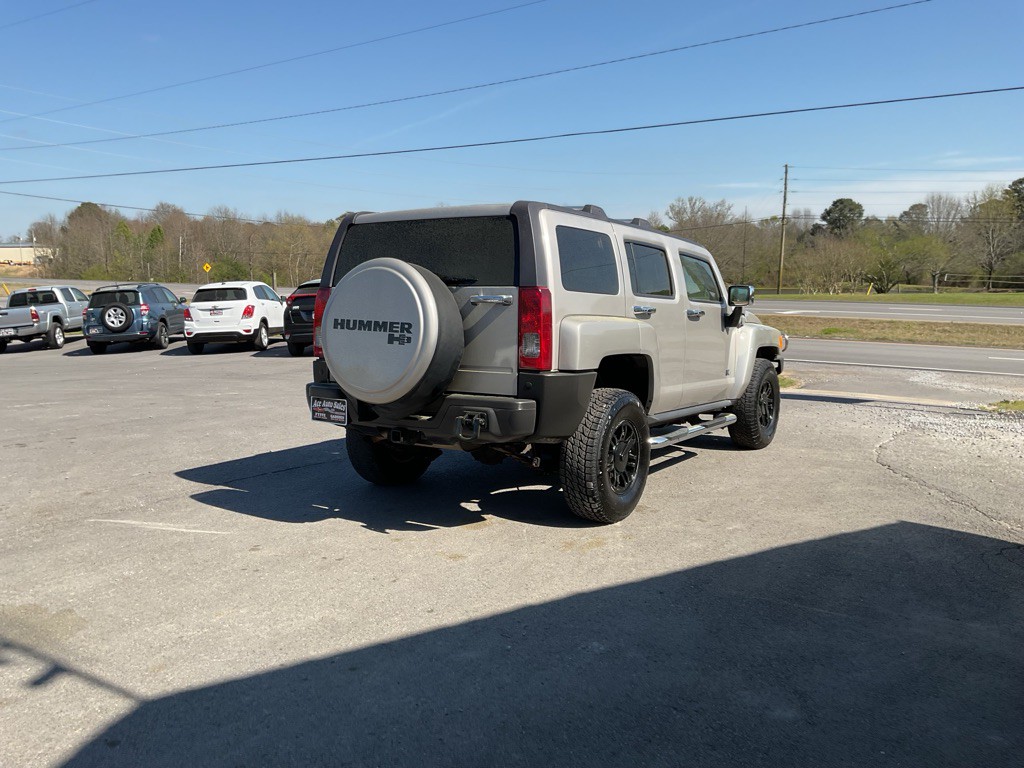 2007 HUMMER H3 Image 3