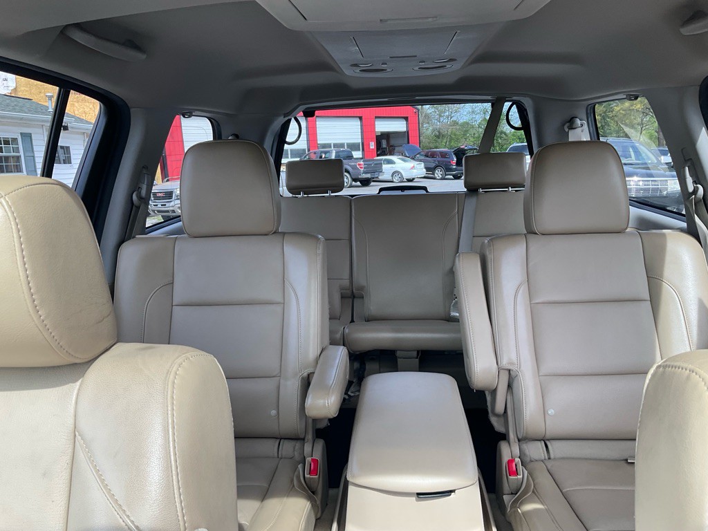 2015 Nissan Armada Image 6