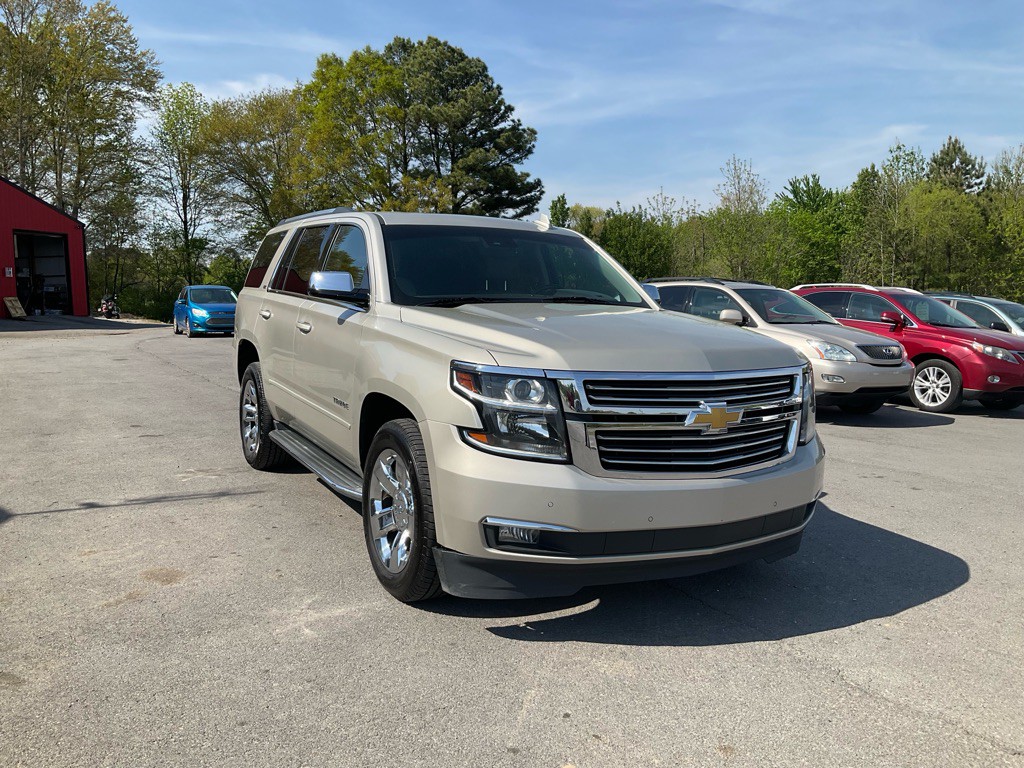 2015 Chevrolet Tahoe Image 2