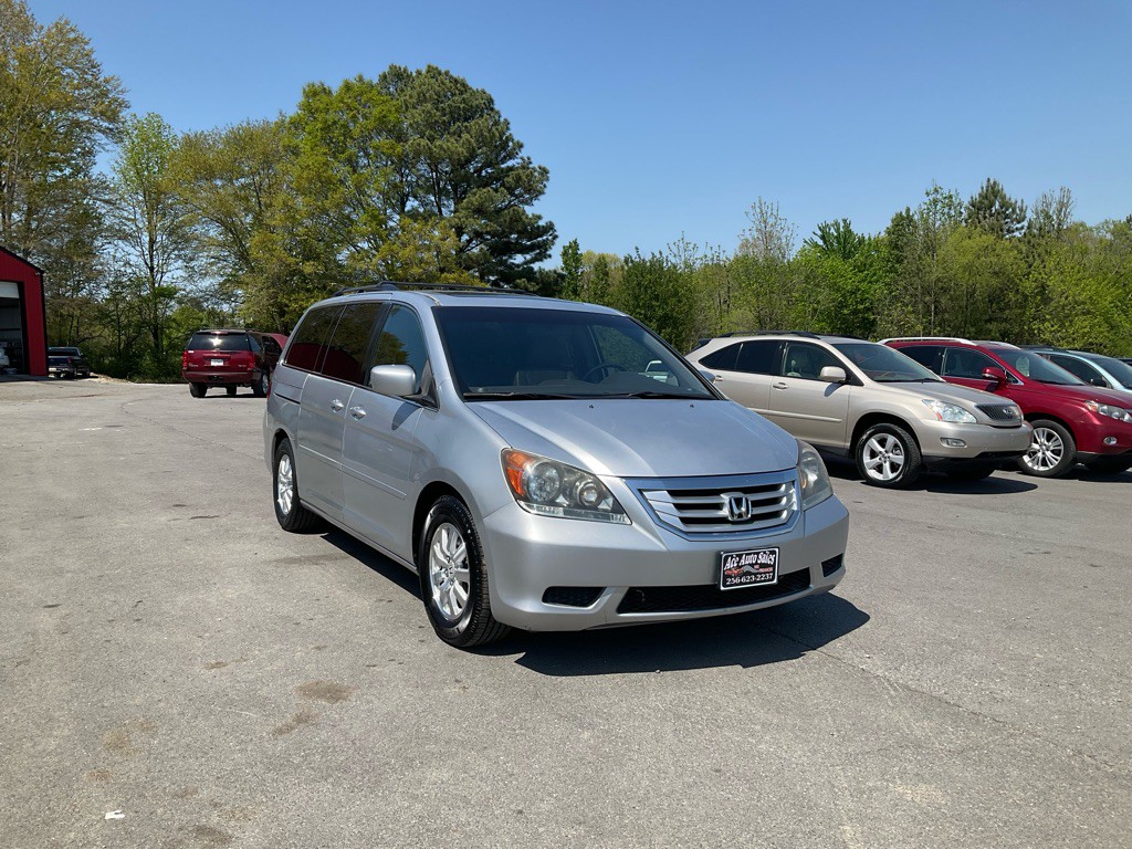2010 Honda Odyssey Image 2