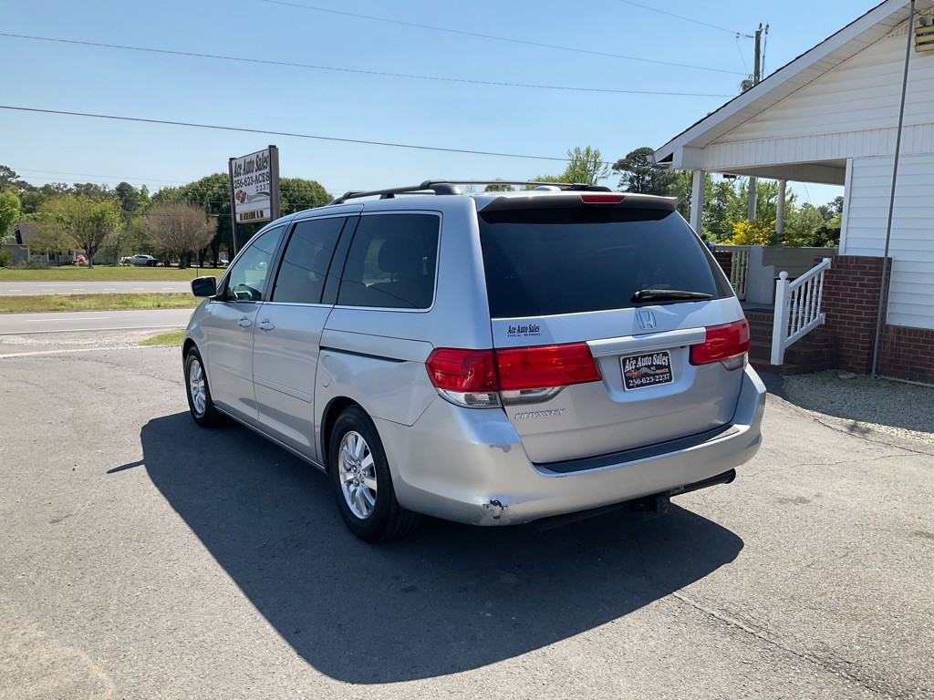 2010 Honda Odyssey Image 4