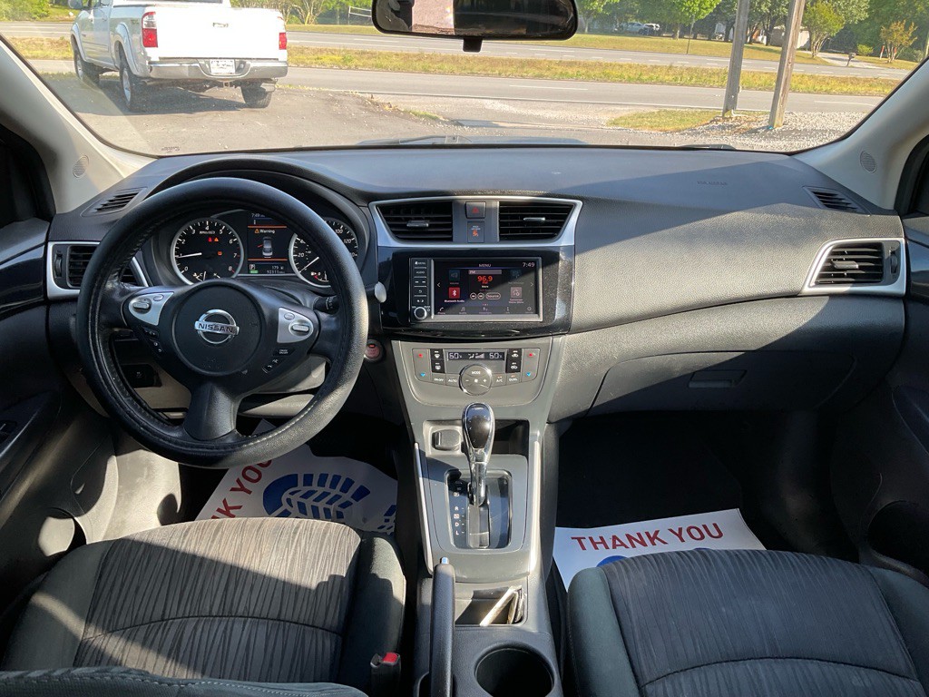 2019 Nissan Sentra Image 5