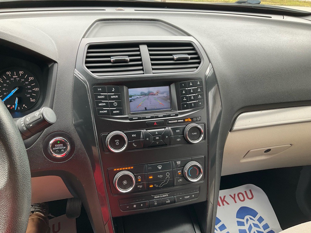 2019 Ford Explorer Image 5