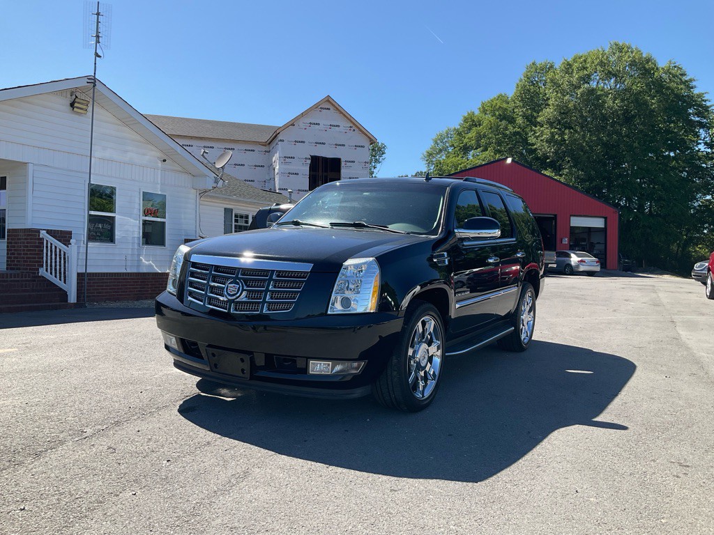 2013 Cadillac Escalade Image 1