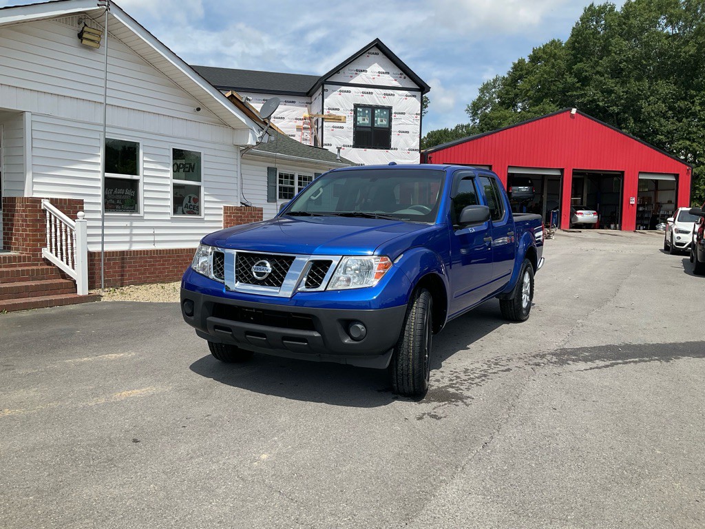 2014 Nissan Frontier Image 1